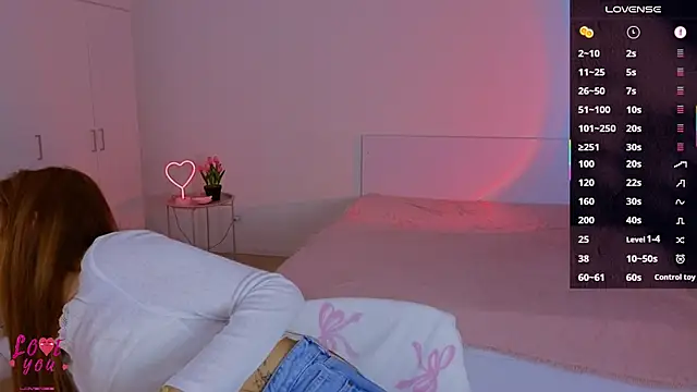 Snapshot of CuteAriel7 chatting on October 6, 2025, 2:18 pm CuteAriel7 online show from October 6, 2025, 2:18 pm