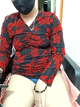 Snapshot of nice_touch9733 chatting on November 14, 2025, 4:32 pm nice touch9733 online show from November 14, 2025, 4:32 pm