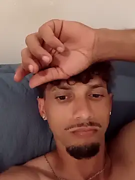 Snapshot of LPdusexo chatting on November 19, 2025, 8:31 pm LPdusexo online show from November 19, 2025, 8:31 pm