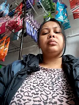 Alessandraa- online show from November 16, 2025, 6:34 pm