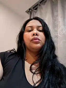 Snapshot of Alessandraa- chatting on December 22, 2025, 4:12 am Alessandraa- online show from December 22, 2025, 4:12 am