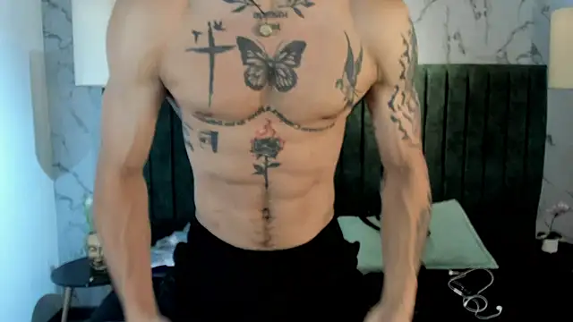 MrJustin  online show from December 3, 2025, 8:08 pm