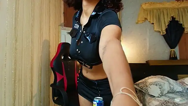 miss leidy  online show from May 16, 2026, 2:54 am