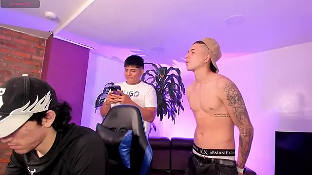 Handsomeboyss19 online show from November 28, 2025, 2:56 am