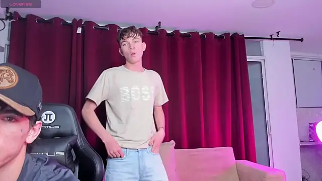 Handsomeboyss19 online show from October 4, 2025, 12:34 am