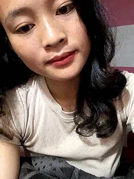 Snapshot of Kieu_xxx chatting on October 17, 2025, 2:48 am Kieu xxx online show from October 17, 2025, 2:48 am