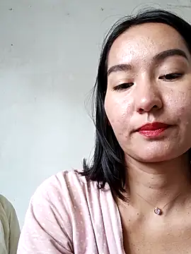 Luu-Lii777 online show from October 2, 2025, 5:00 am