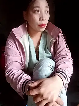 Phuong xxx online show from January 8, 2026, 1:11 am