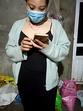 Phuong xxx online show from January 5, 2026, 7:06 pm