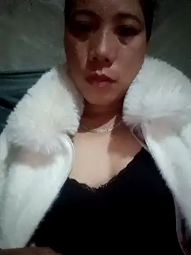 Phuong xxx online show from December 17, 2025, 9:31 pm