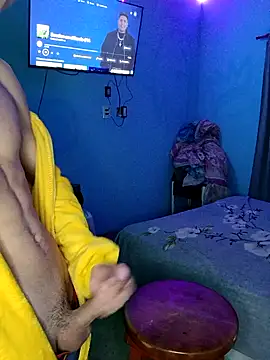 Snapshot of matiatr1112 chatting on September 9, 2025, 4:00 am matiatr1112 online show from September 9, 2025, 4:00 am