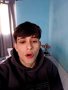 Snapshot of matiatr1112 chatting on November 6, 2025, 11:25 am matiatr1112 online show from November 6, 2025, 11:25 am