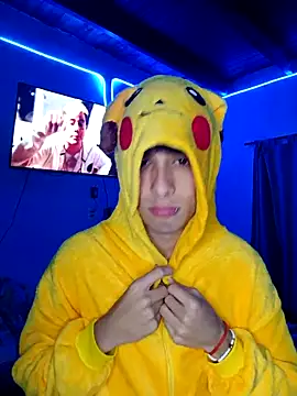 Snapshot of matiatr1112 chatting on September 10, 2025, 8:02 am matiatr1112 online show from September 10, 2025, 8:02 am