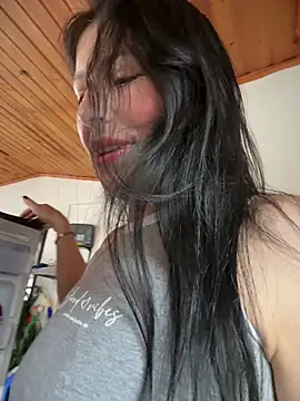 Snapshot of Mia_salinass chatting on April 30, 2026, 8:27 pm Mia salinass online show from April 30, 2026, 8:27 pm