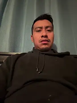 juniorl1 online show from December 16, 2025, 5:17 pm