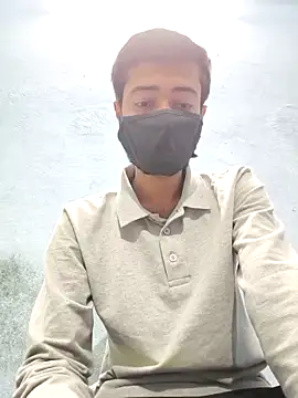 GirlsCrush  online show from November 11, 2025, 7:08 pm