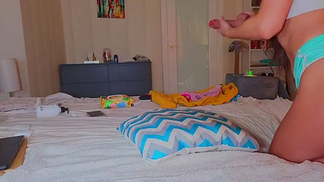 Snapshot of hotgirlzal chatting on February 10, 2026, 7:18 am hotgirlzal online show from February 10, 2026, 7:18 am