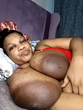 HappygalTheQueen online show from February 15, 2026, 12:33 am