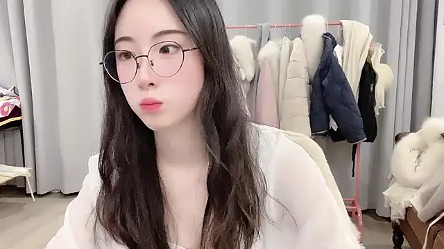 Freya7777 online show from January 19, 2026, 1:48 pm