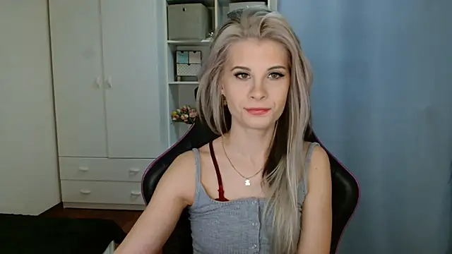 KristineGlow online show from March 24, 2026, 7:08 am