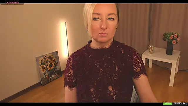 sexmom8 online show from October 29, 2025, 9:19 am