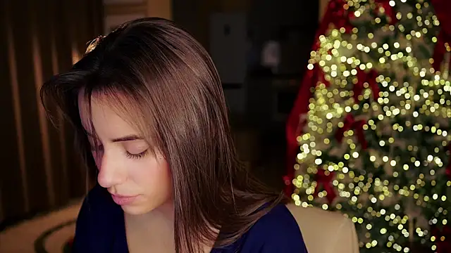 Snapshot of KateCarrey chatting on December 18, 2025, 4:00 pm KateCarrey online show from December 18, 2025, 4:00 pm