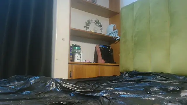 Snapshot of Keishaa-77 chatting on November 12, 2025, 12:26 am Keishaa-77 online show from November 12, 2025, 12:26 am