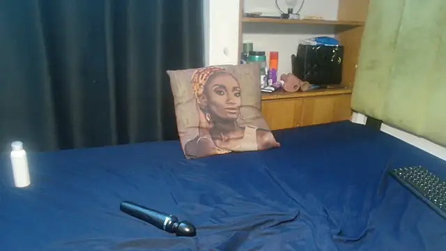 Snapshot of Keishaa-77 chatting on November 13, 2025, 8:46 pm Keishaa-77 online show from November 13, 2025, 8:46 pm