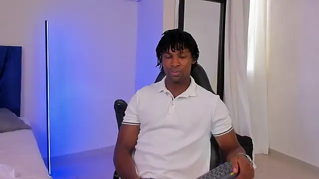 Snapshot of tau_montes chatting on January 16, 2026, 12:53 pm tau montes online show from January 16, 2026, 12:53 pm