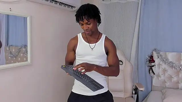 Snapshot of tau_montes chatting on November 19, 2025, 4:23 am tau montes online show from November 19, 2025, 4:23 am