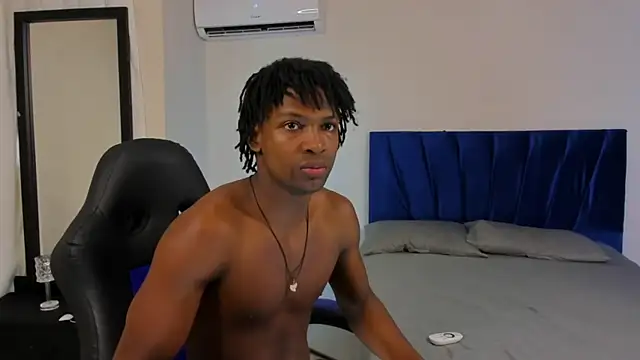 Snapshot of tau_montes chatting on January 6, 2026, 2:21 pm tau montes online show from January 6, 2026, 2:21 pm