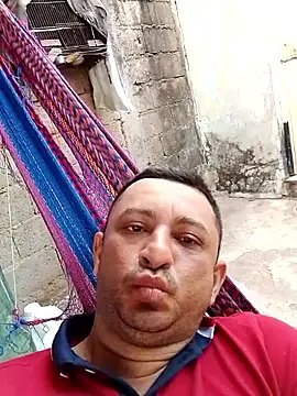 arnaldof50 online show from April 17, 2026, 10:12 pm