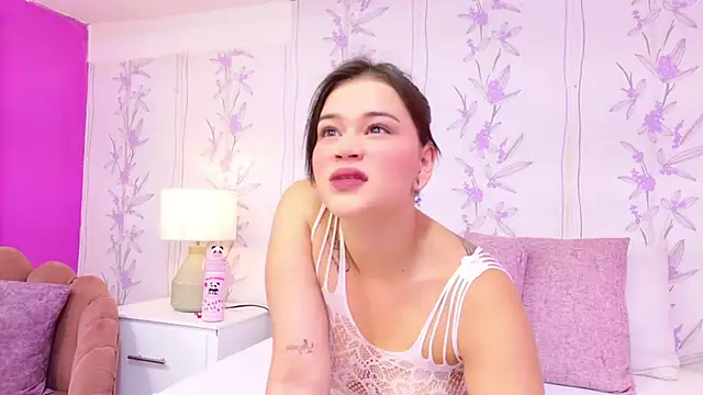 Snapshot of SerenaFoox chatting on October 7, 2025, 3:07 am SerenaFoox online show from October 7, 2025, 3:07 am