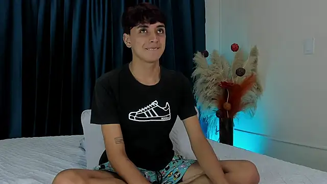 Snapshot of Jack_Noir chatting on September 22, 2025, 1:39 pm Jack Noir online show from September 22, 2025, 1:39 pm