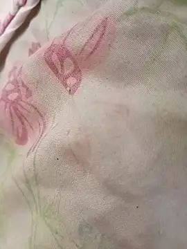 penelopegi online show from September 13, 2025, 2:06 pm