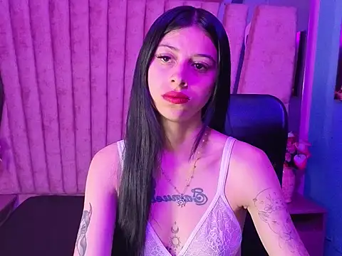 Snapshot of Dulce_Miaa_ chatting on September 10, 2025, 5:12 pm Dulce Miaa online show from September 10, 2025, 5:12 pm