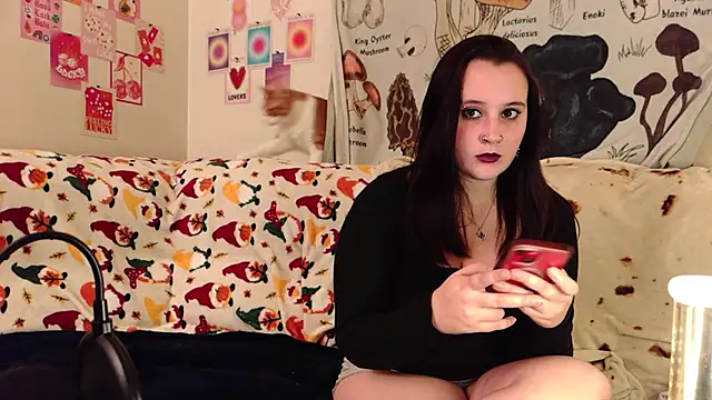 Snapshot of Shadow_Slut chatting on October 19, 2025, 11:51 pm Shadow Slut online show from October 19, 2025, 11:51 pm