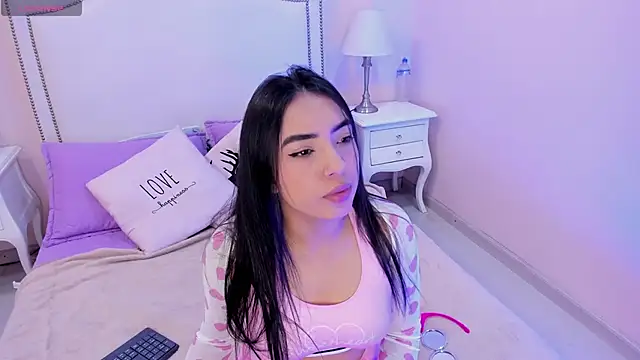 missconnor online show from October 22, 2025, 1:21 pm