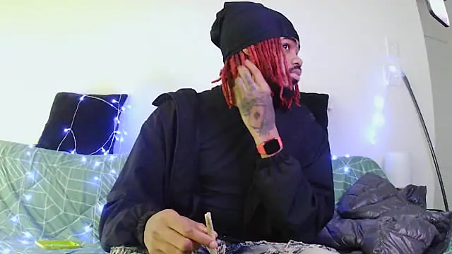 risktakinndolo online show from November 22, 2025, 6:40 pm