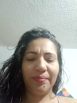 Snapshot of agatha_sluttylatina chatting on February 9, 2026, 10:02 am agatha sluttylatina online show from February 9, 2026, 10:02 am