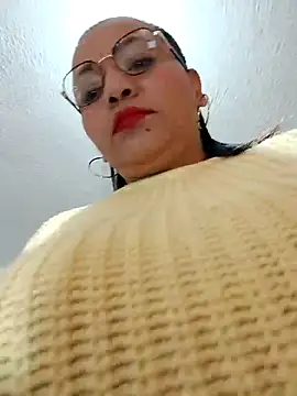 Snapshot of agatha_sluttylatina chatting on February 19, 2026, 8:55 am agatha sluttylatina online show from February 19, 2026, 8:55 am