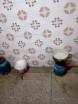 boy arabe 20 online show from February 24, 2026, 12:33 am