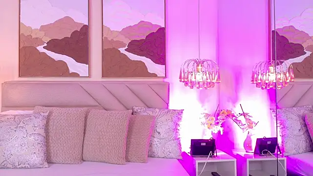 kendalFox  online show from December 4, 2025, 1:59 am