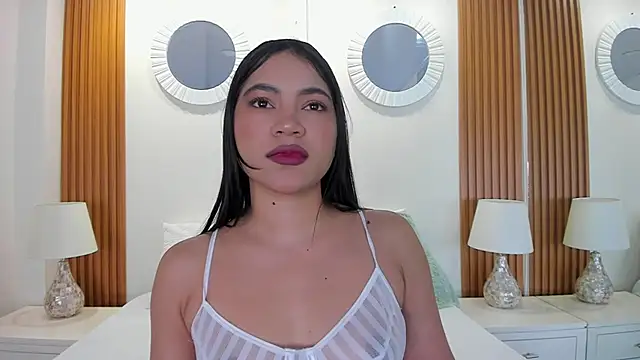 Snapshot of kendalFox_ chatting on September 13, 2025, 12:27 pm kendalFox online show from September 13, 2025, 12:27 pm