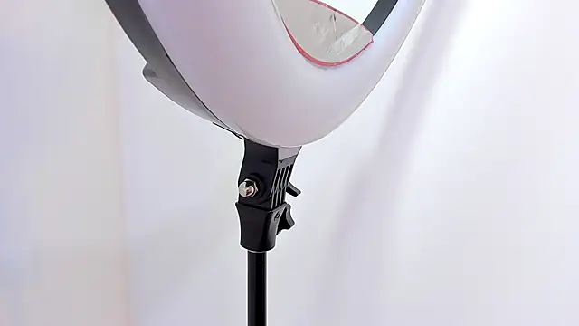 Lucia jane online show from October 30, 2025, 8:50 pm