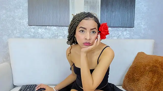 Snapshot of Lucia_jane chatting on June 17, 2026, 8:19 pm Lucia jane online show from June 17, 2026, 8:19 pm
