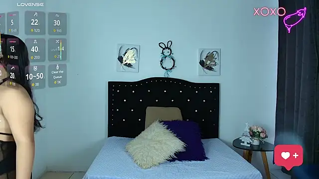 Snapshot of SammySmall_F_w chatting on December 16, 2025, 10:36 pm SammySmall F w online show from December 16, 2025, 10:36 pm