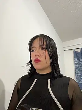 Snapshot of aliciia_23 chatting on November 11, 2025, 12:27 am aliciia 23 online show from November 11, 2025, 12:27 am