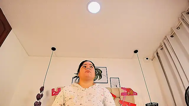 elizawiliamst online show from September 20, 2025, 12:21 pm