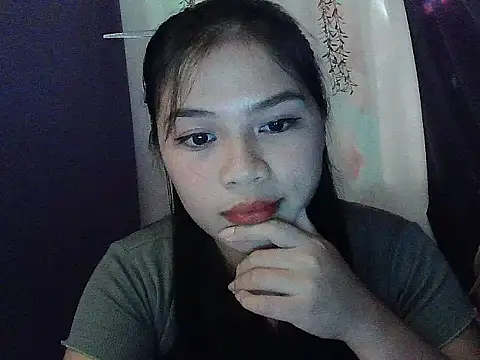 Snapshot of Zachariah_05 chatting on February 3, 2026, 6:51 am Zachariah 05 online show from February 3, 2026, 6:51 am